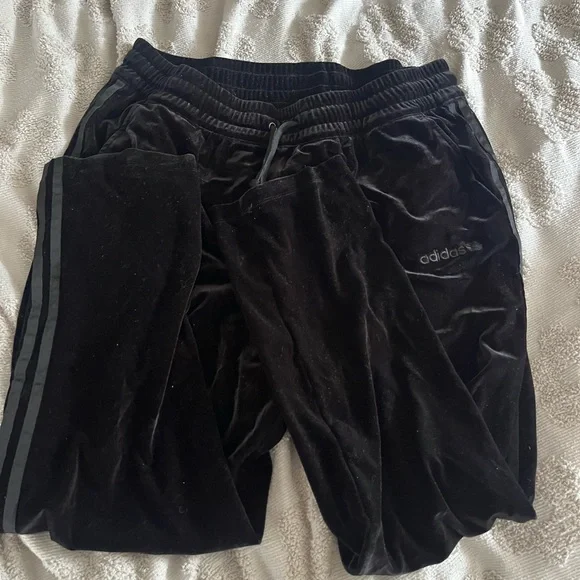 Women’s black velvet adidas pants - Picture 1 of 4